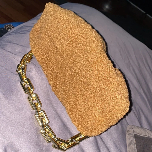 Fashion fluffy Tan chunky chain women’s shoulder bag - Picture 8 of 10